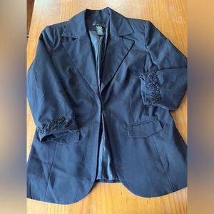 Women’s size 12 blazer.